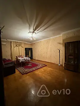 Kirayə verilir 2 otaqlı yeni tikili 70 m²