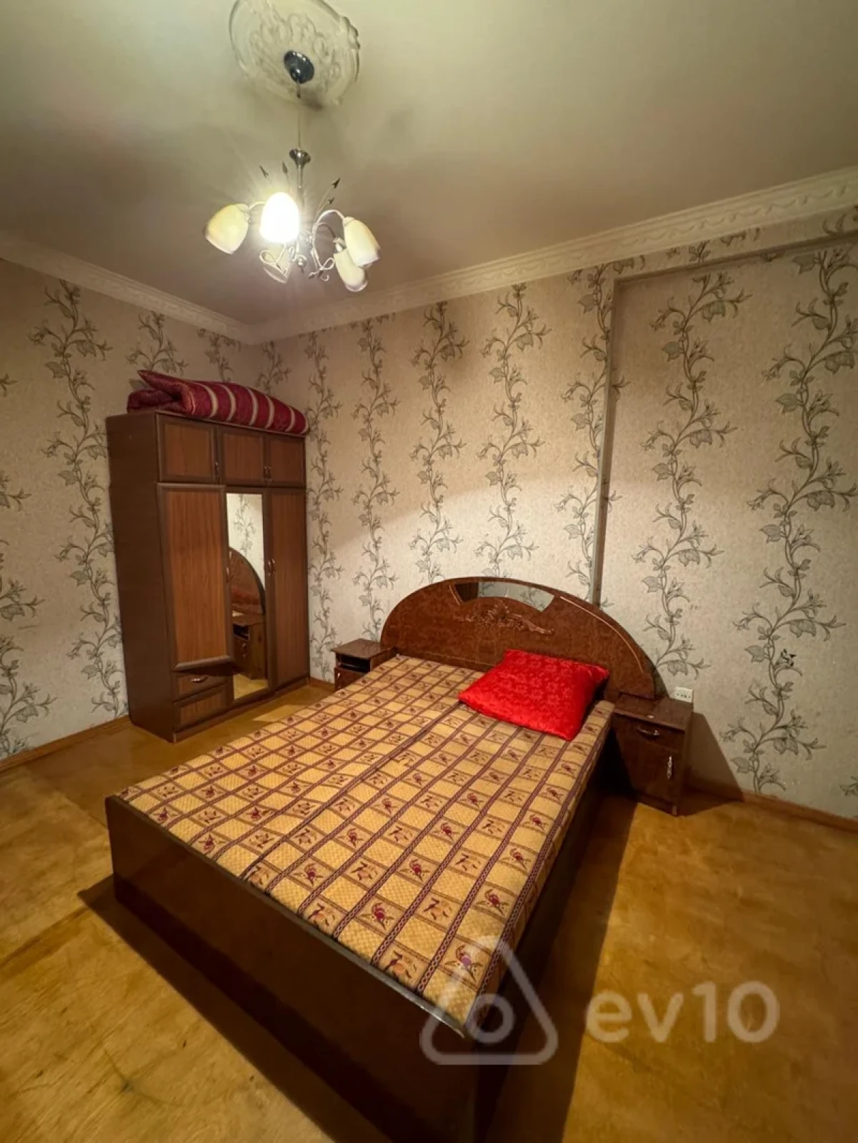 Kirayə verilir 2 otaqlı yeni tikili 70 m²