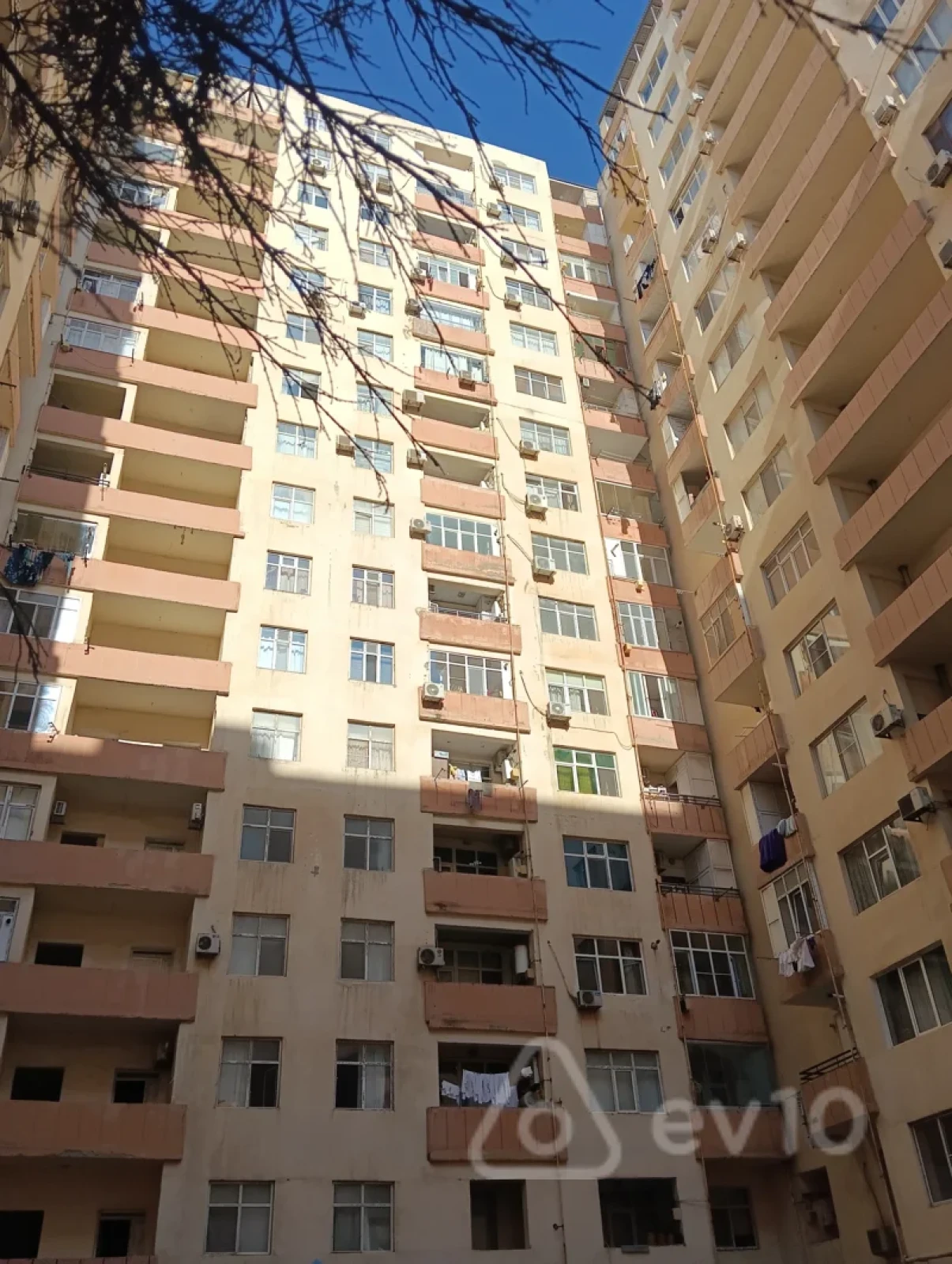 Kirayə verilir 2 otaqlı yeni tikili 75 m²