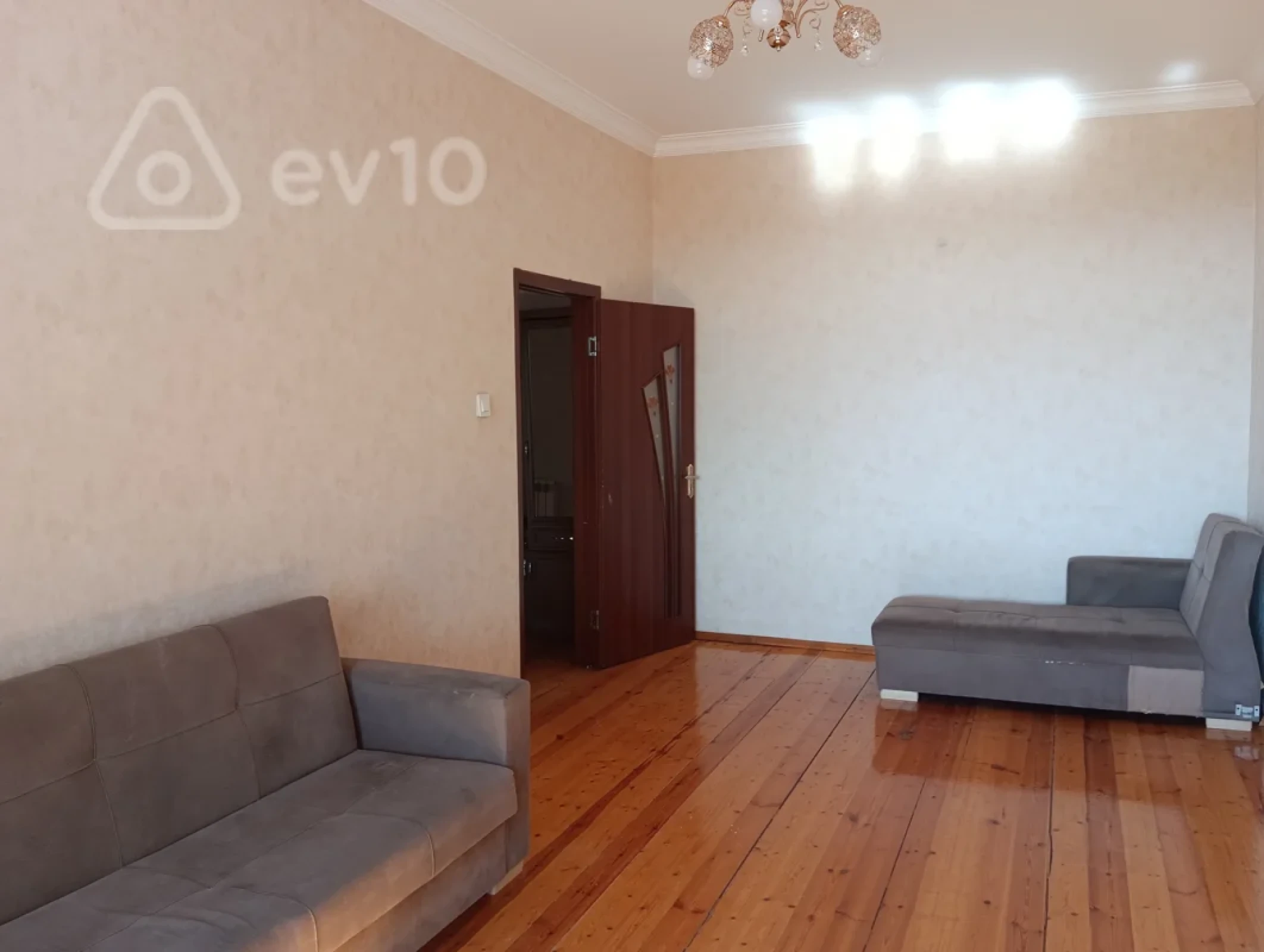 Kirayə verilir 2 otaqlı yeni tikili 75 m²