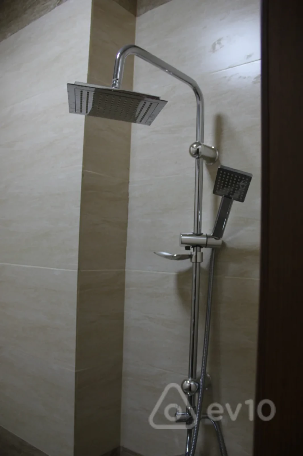 Kirayə verilir 3 otaqlı yeni tikili 60 m²