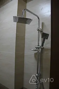 Kirayə verilir 3 otaqlı yeni tikili 60 m²