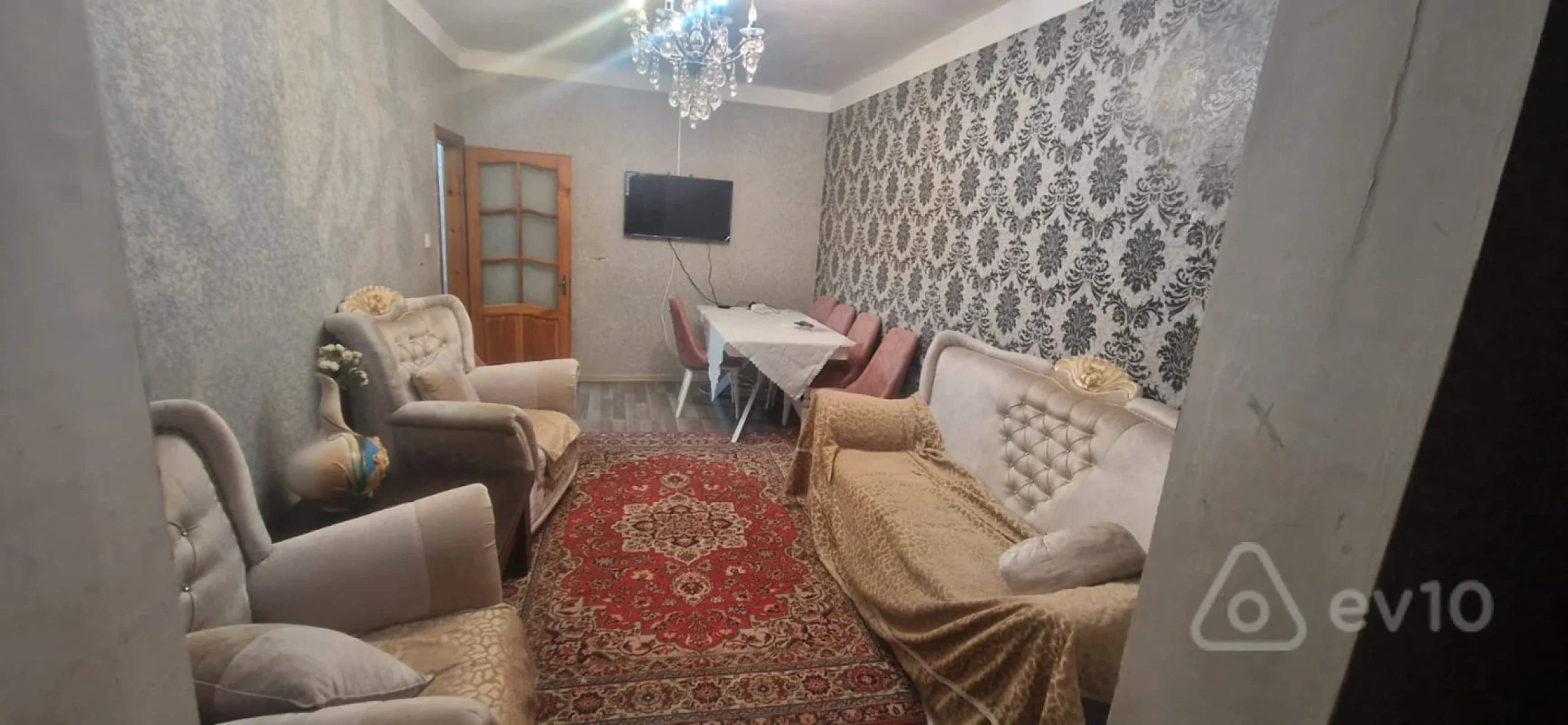 Kirayə verilir 3 otaqlı yeni tikili 80 m²
