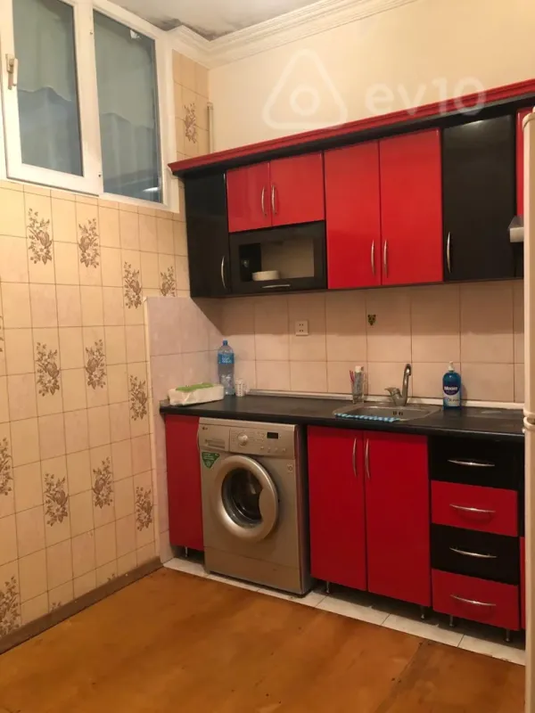Kirayə verilir 2 otaqlı yeni tikili 70 m²