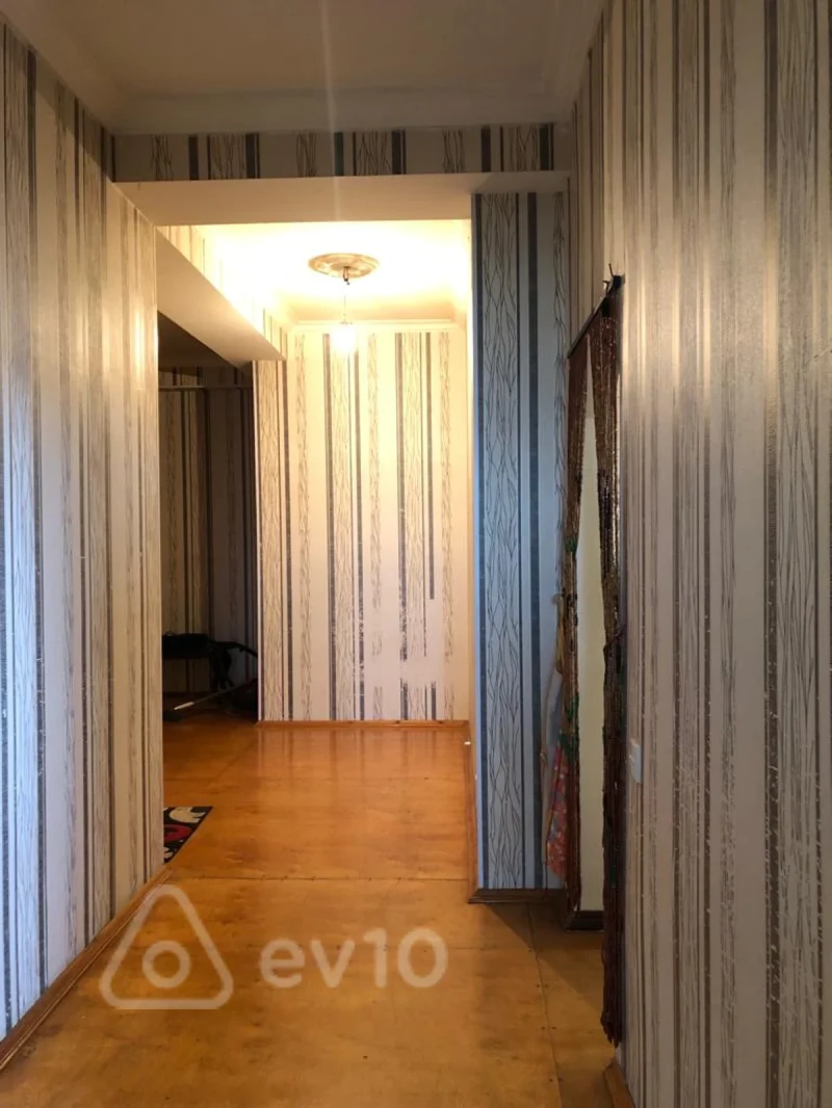 Kirayə verilir 2 otaqlı yeni tikili 70 m²