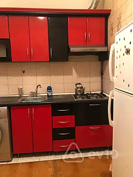 Kirayə verilir 2 otaqlı yeni tikili 70 m²