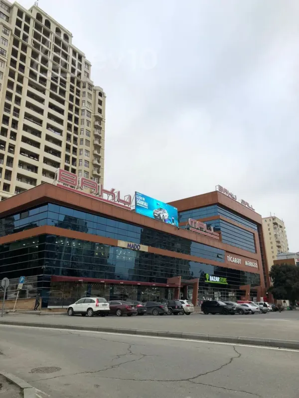 Kirayə verilir 2 otaqlı yeni tikili 70 m²