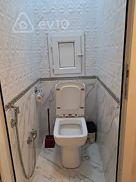 Kirayə verilir 2 otaqlı köhnə tikili 50 m²