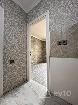 Satılır 1 otaqlı köhnə tikili 20 m²