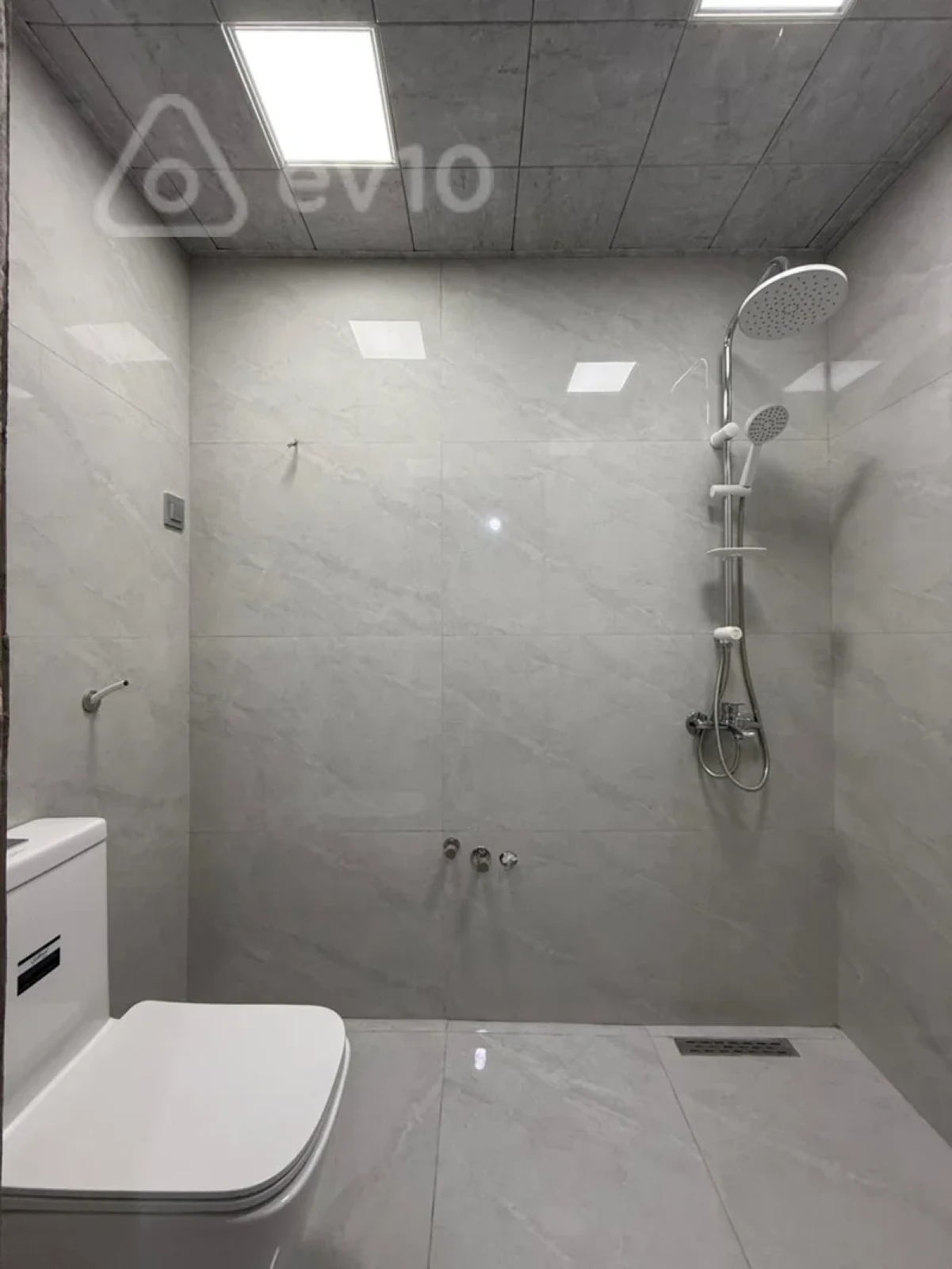 Satılır 1 otaqlı köhnə tikili 20 m²