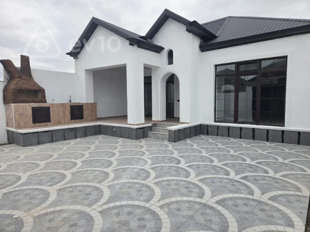 Satılır 4 otaqlı həyət evi 100 m²