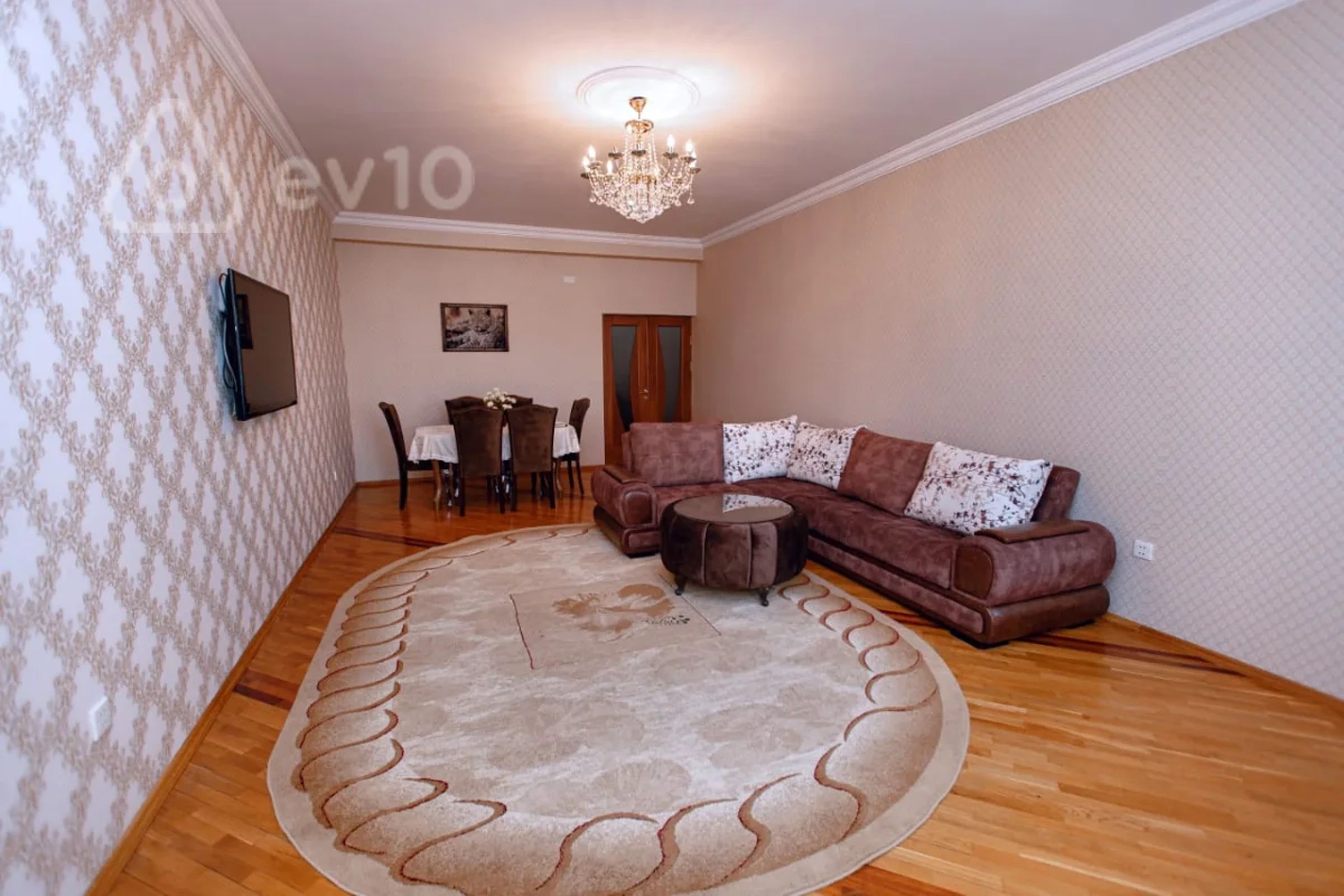 Kirayə verilir 3 otaqlı yeni tikili 120 m²