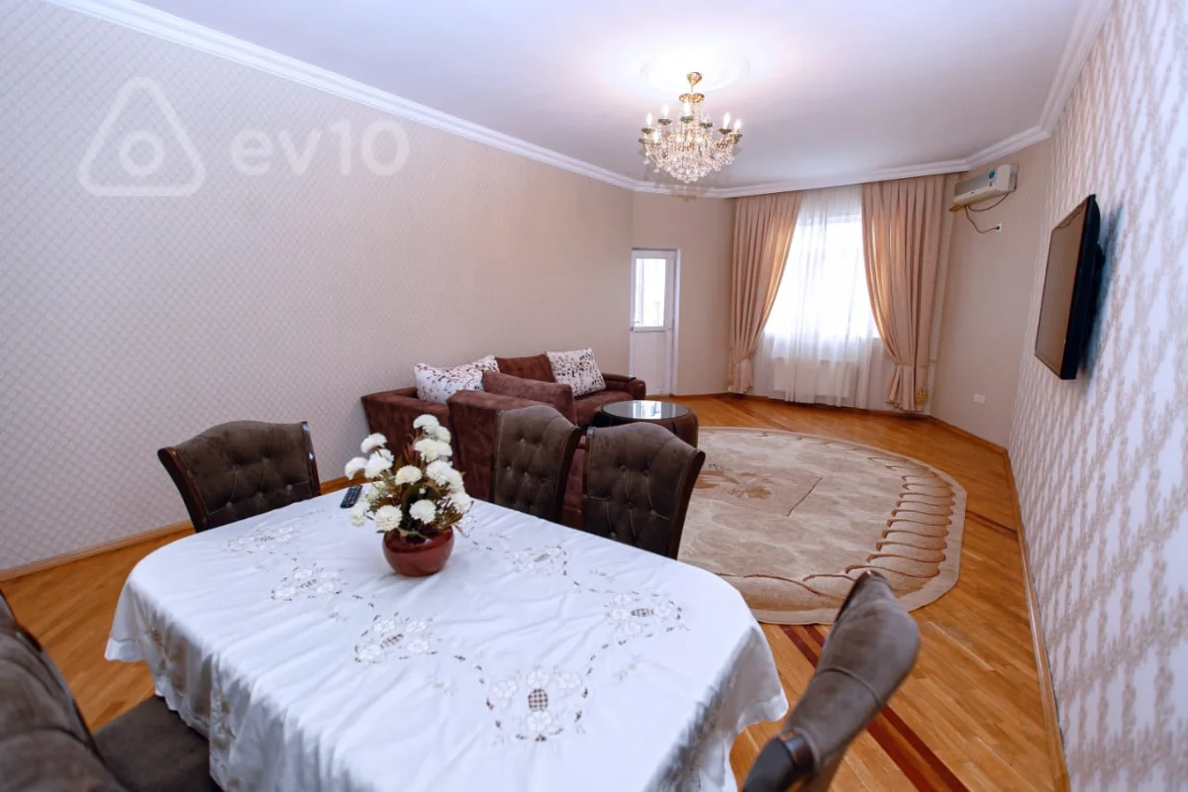 Kirayə verilir 3 otaqlı yeni tikili 120 m²