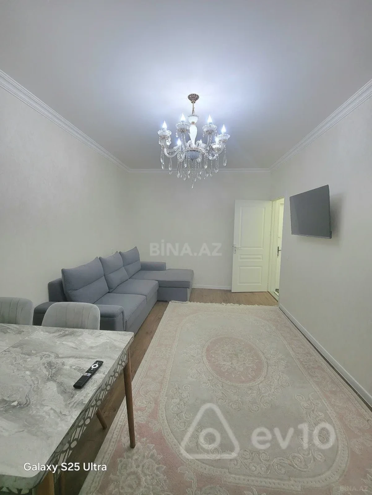 Kirayə verilir 2 otaqlı yeni tikili 65 m²