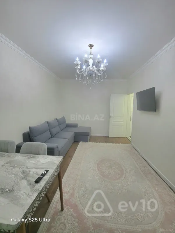 Kirayə verilir 2 otaqlı yeni tikili 65 m²