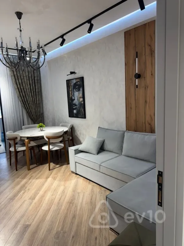 Kirayə verilir 2 otaqlı yeni tikili 60 m²
