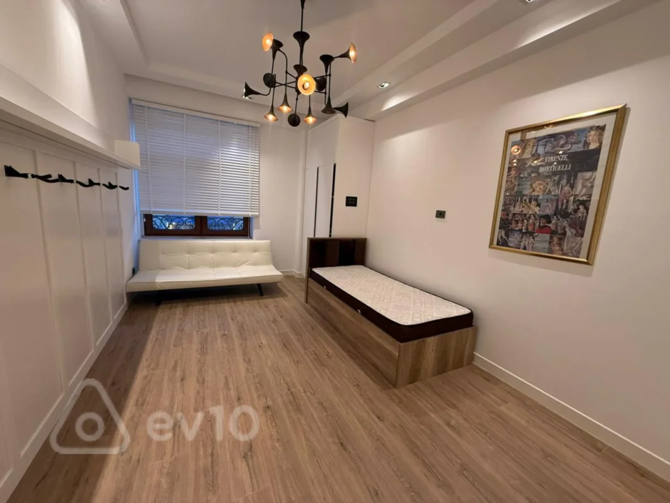 Satılır 4 otaqlı yeni tikili 155 m²