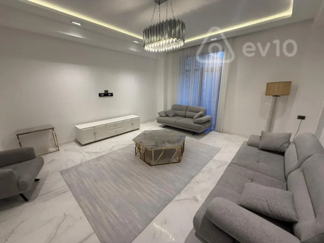 Satılır 4 otaqlı yeni tikili 155 m²