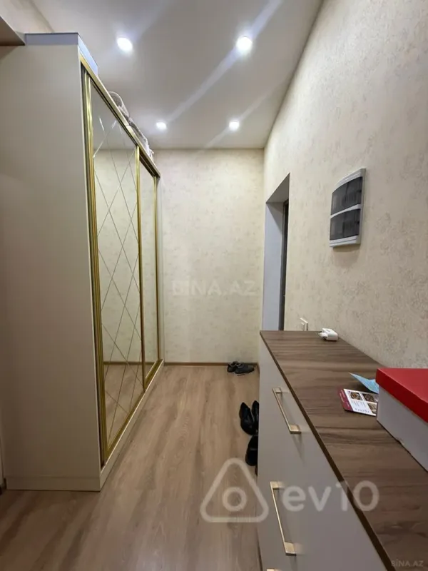 Kirayə verilir 2 otaqlı yeni tikili 52 m²