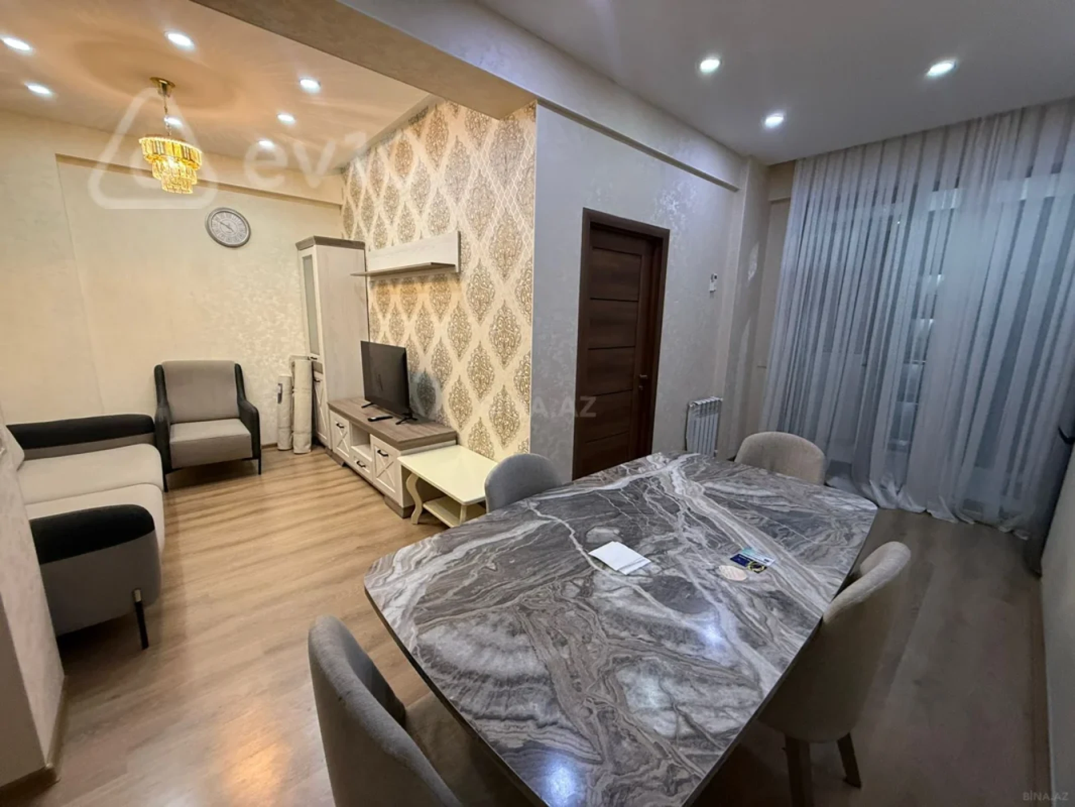 Kirayə verilir 2 otaqlı yeni tikili 52 m²