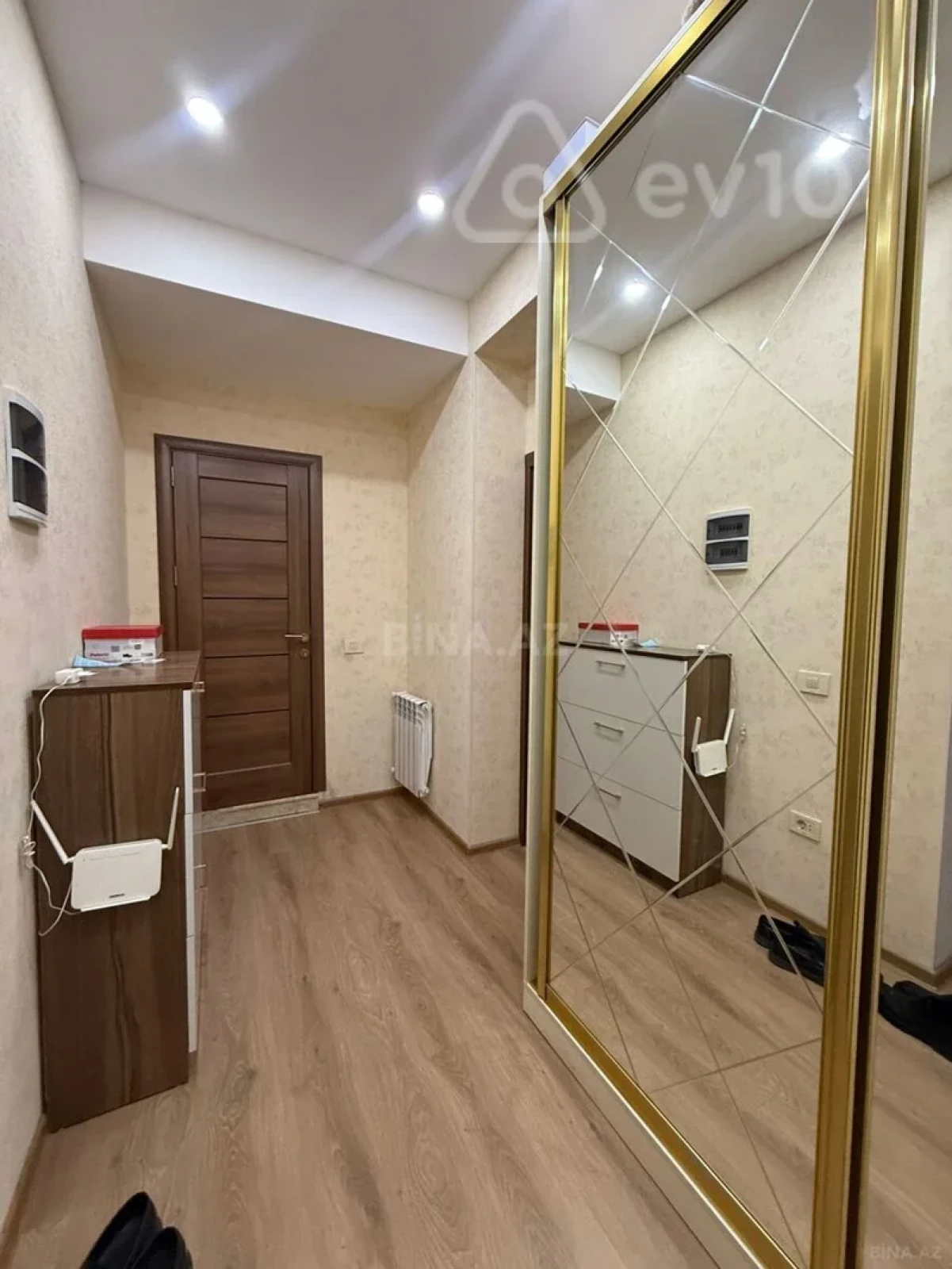 Kirayə verilir 2 otaqlı yeni tikili 52 m²