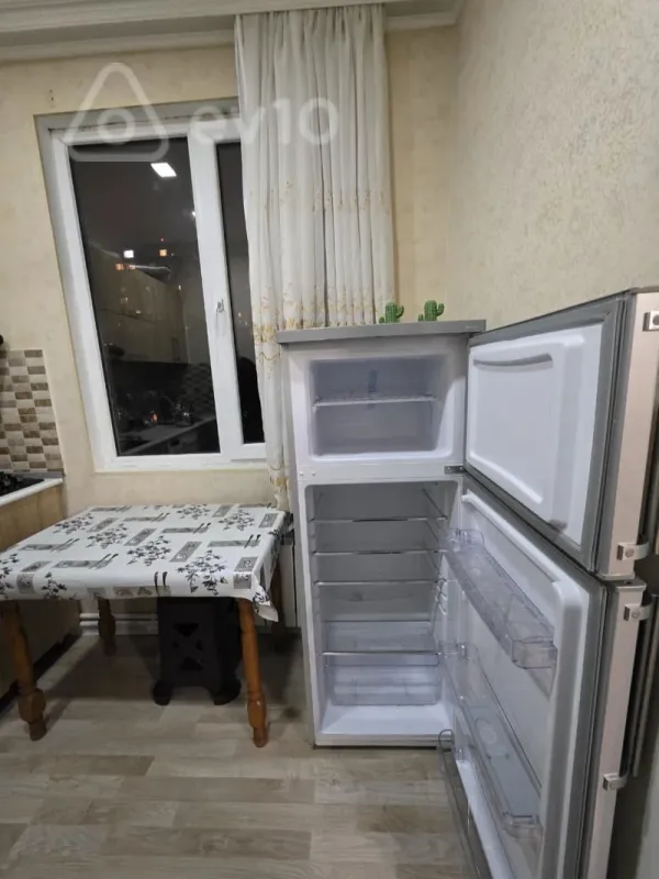 Kirayə verilir 2 otaqlı köhnə tikili 55 m²