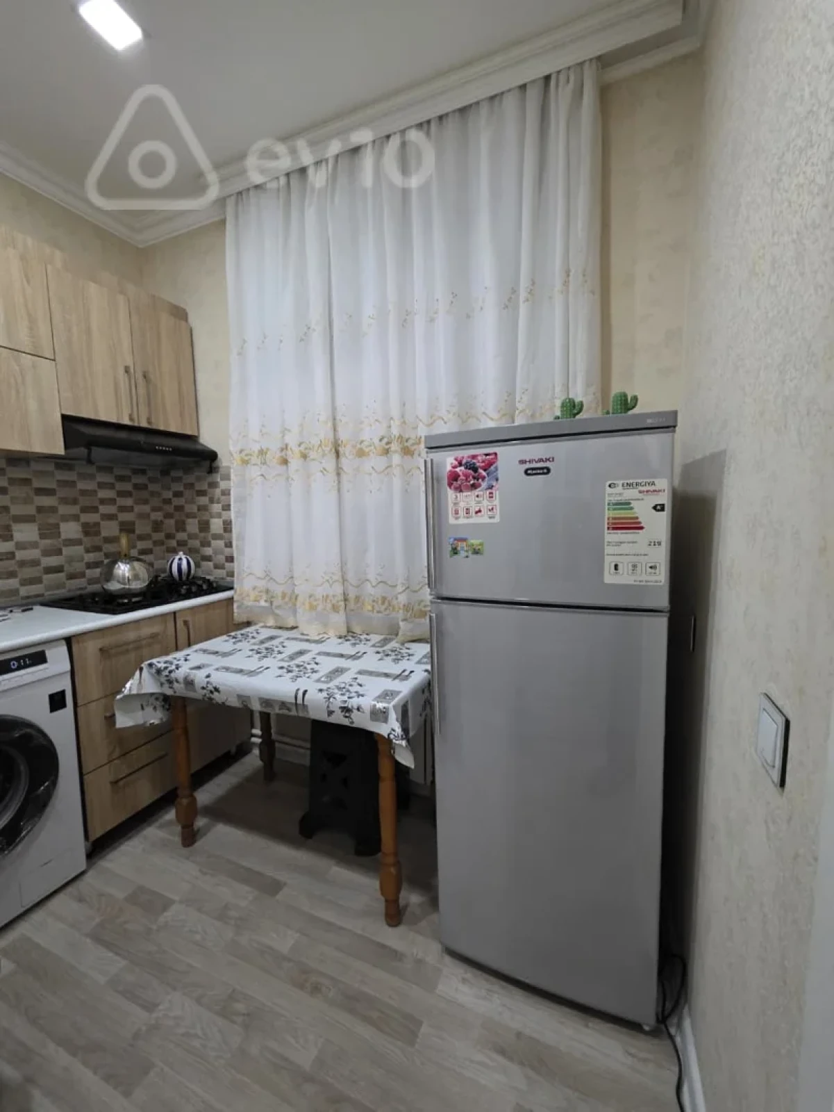 Kirayə verilir 2 otaqlı köhnə tikili 55 m²
