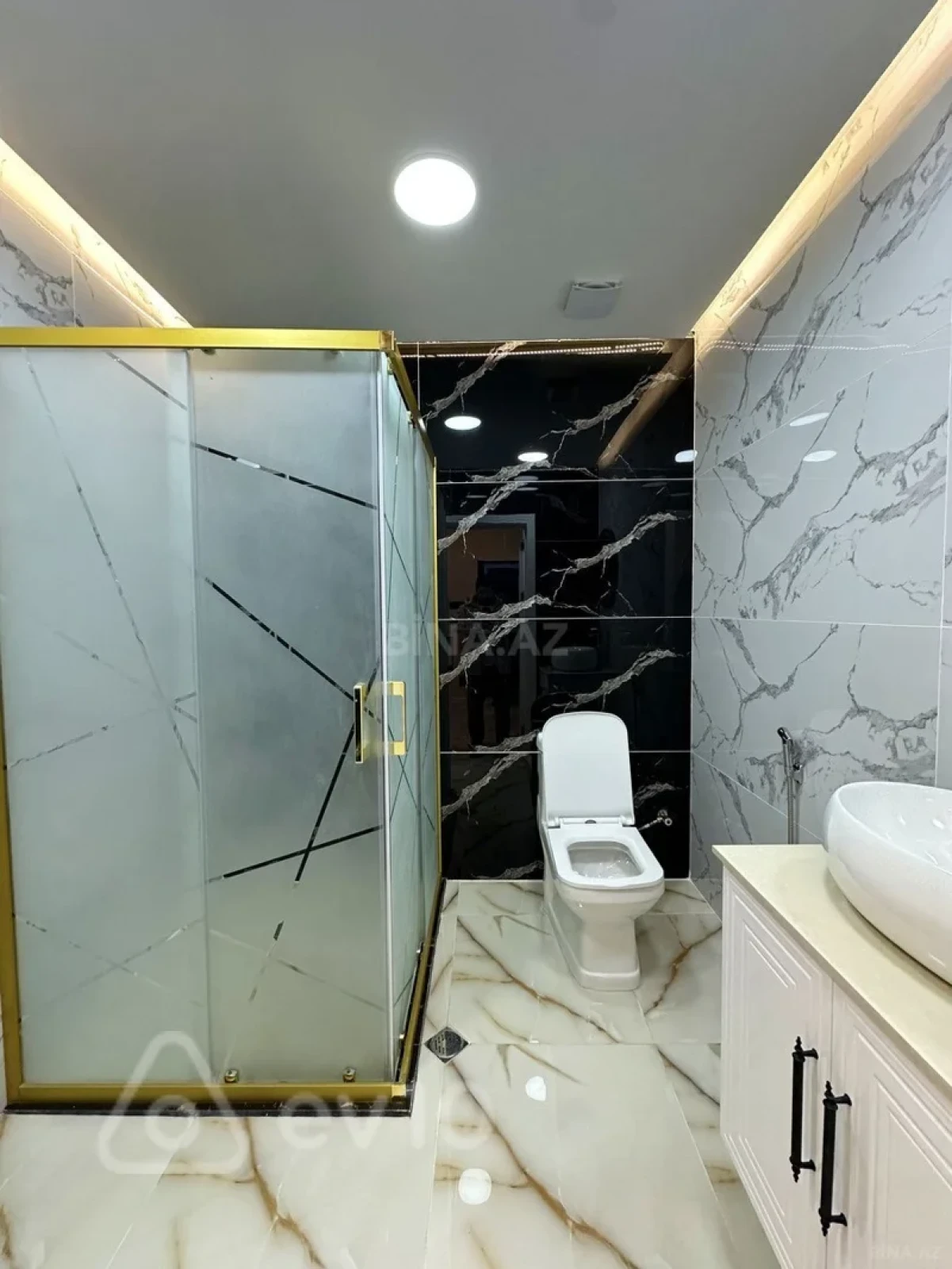 Kirayə verilir 2 otaqlı yeni tikili 85 m²