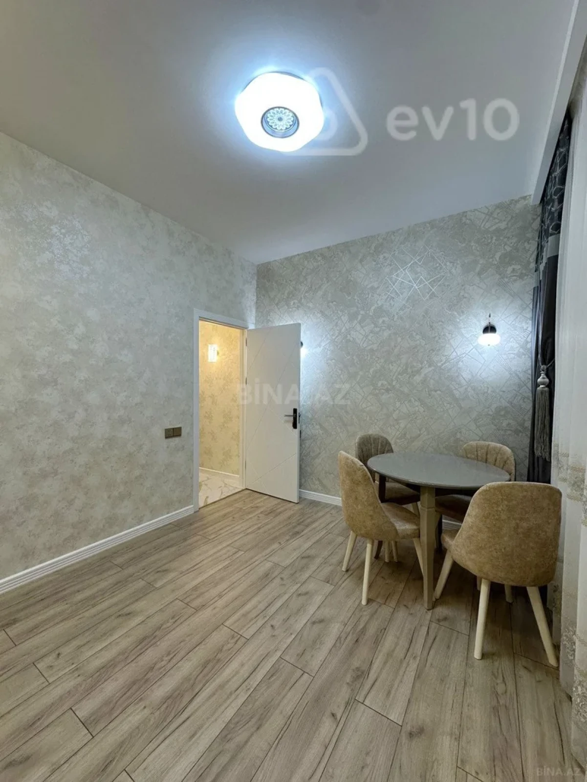 Kirayə verilir 2 otaqlı yeni tikili 85 m²
