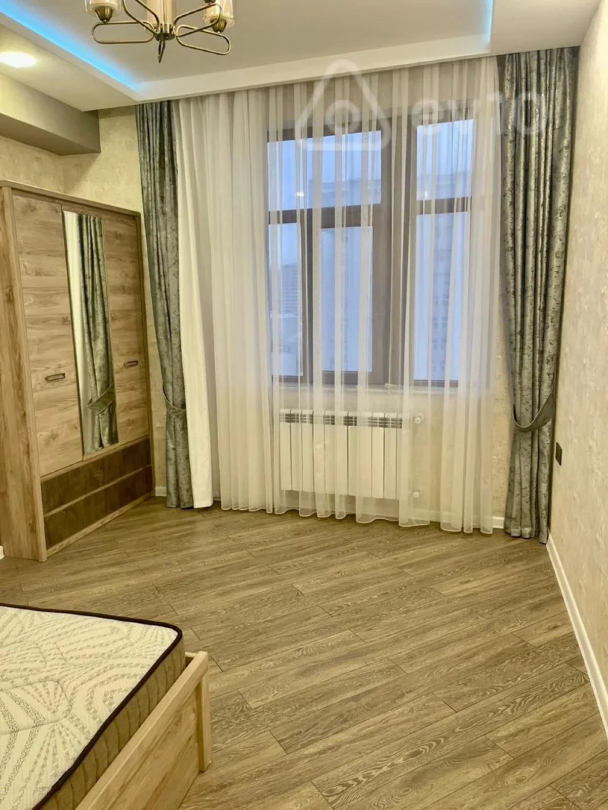 Kirayə verilir 3 otaqlı yeni tikili 110 m²