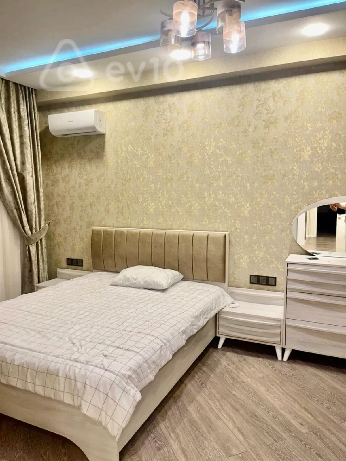 Kirayə verilir 3 otaqlı yeni tikili 110 m²