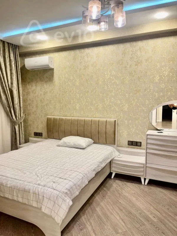 Kirayə verilir 3 otaqlı yeni tikili 110 m²