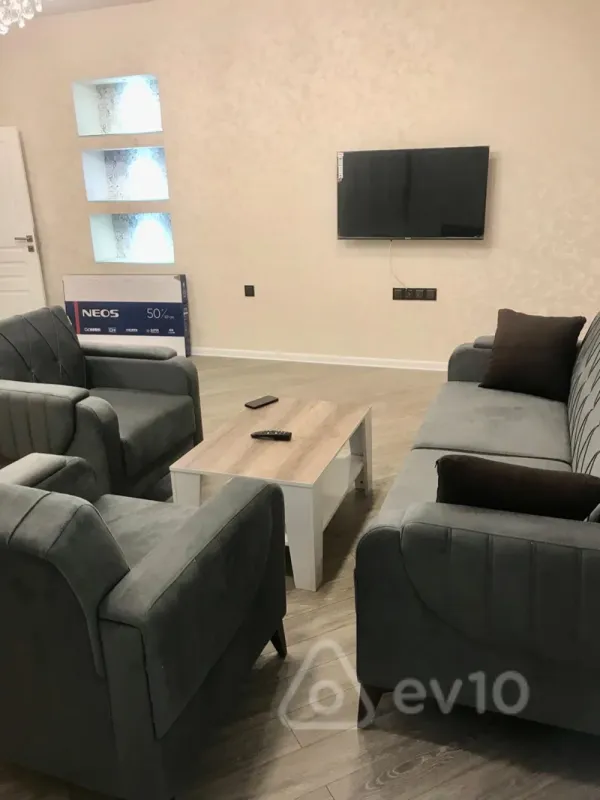 Kirayə verilir 3 otaqlı yeni tikili 110 m²