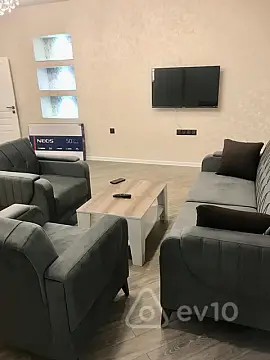 Kirayə verilir 3 otaqlı yeni tikili 110 m²