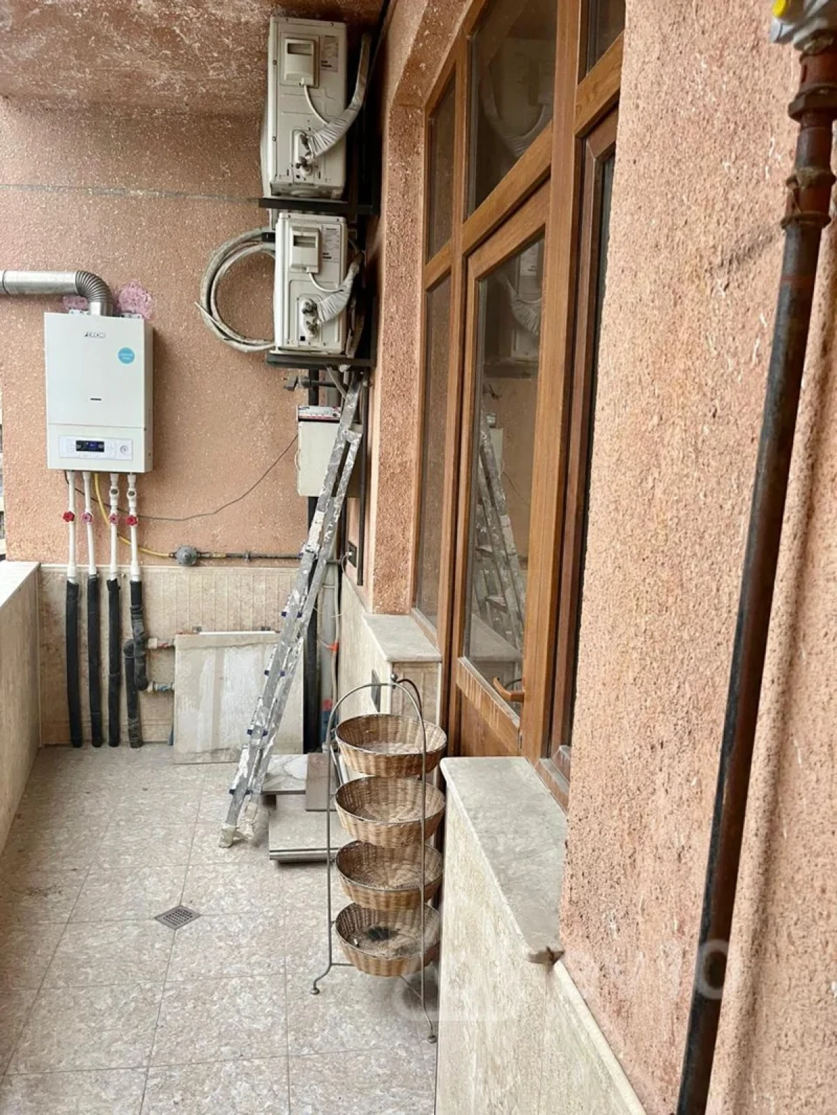 Kirayə verilir 3 otaqlı yeni tikili 110 m²