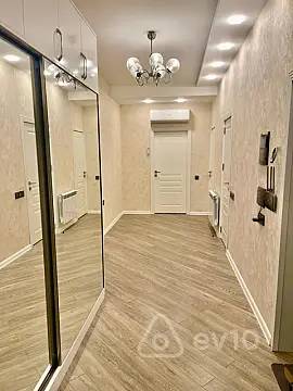 Kirayə verilir 3 otaqlı yeni tikili 110 m²