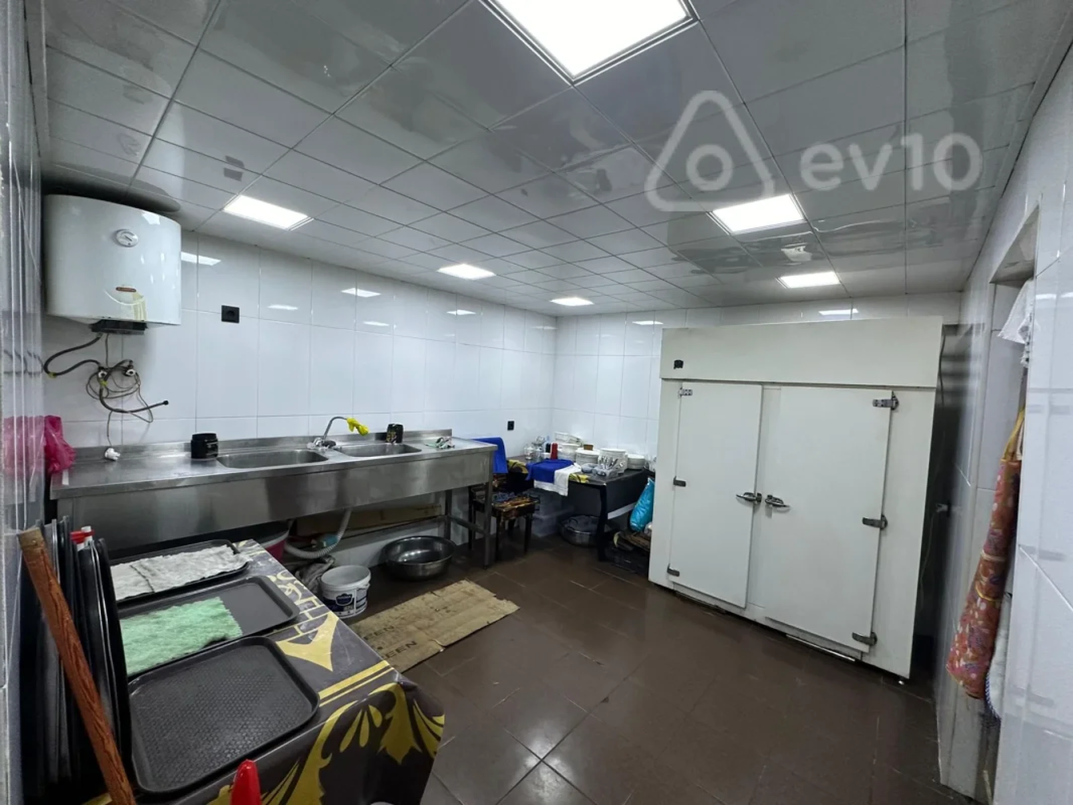 Satılır mənzil 165 m²