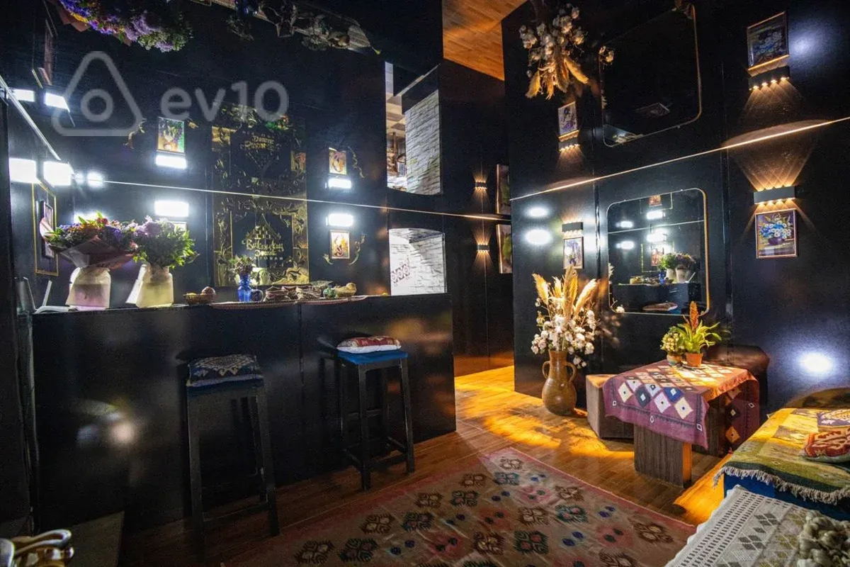 Satılır mənzil 165 m²