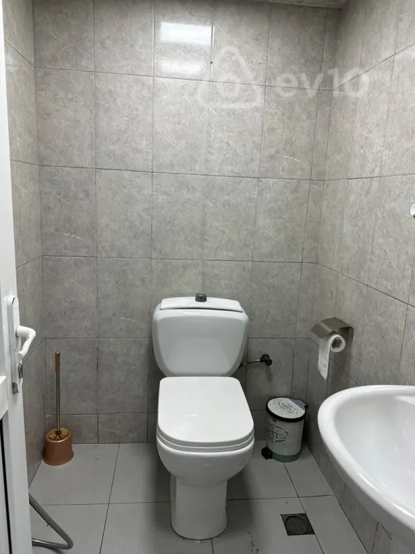 Satılır mənzil 165 m²