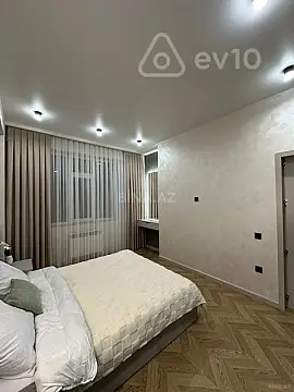 Kirayə verilir 3 otaqlı yeni tikili 70 m²