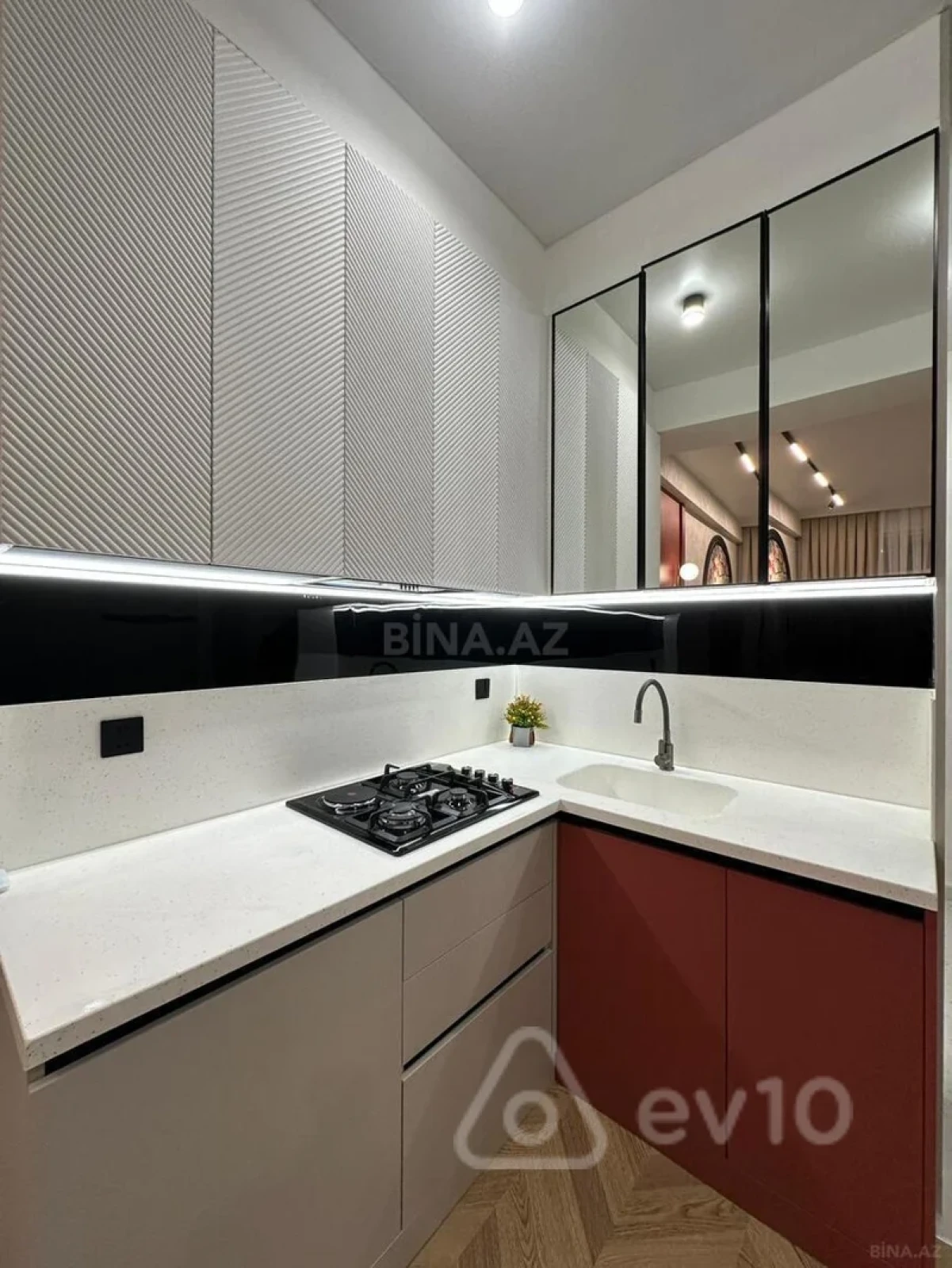 Kirayə verilir 3 otaqlı yeni tikili 70 m²