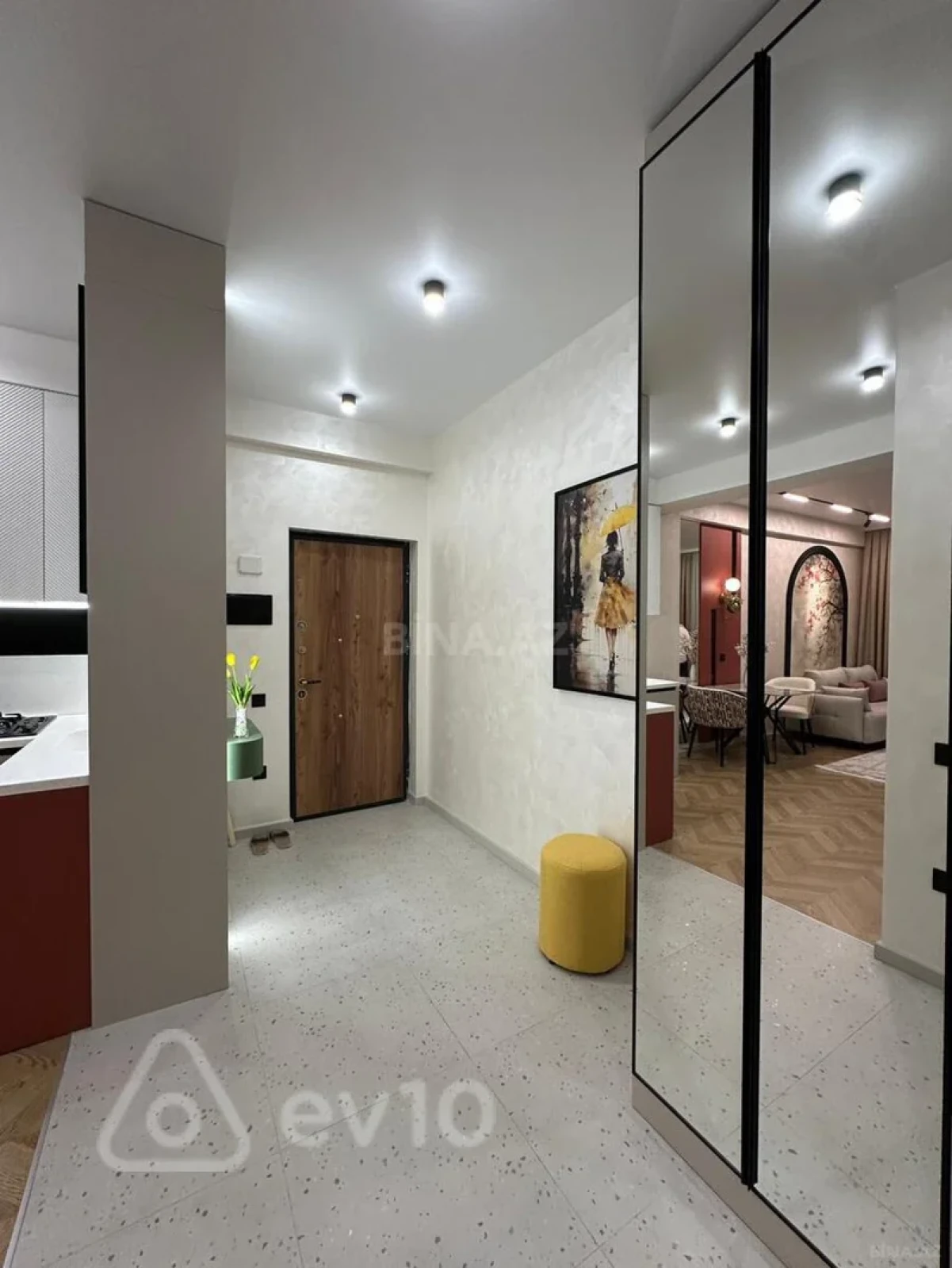 Kirayə verilir 3 otaqlı yeni tikili 70 m²