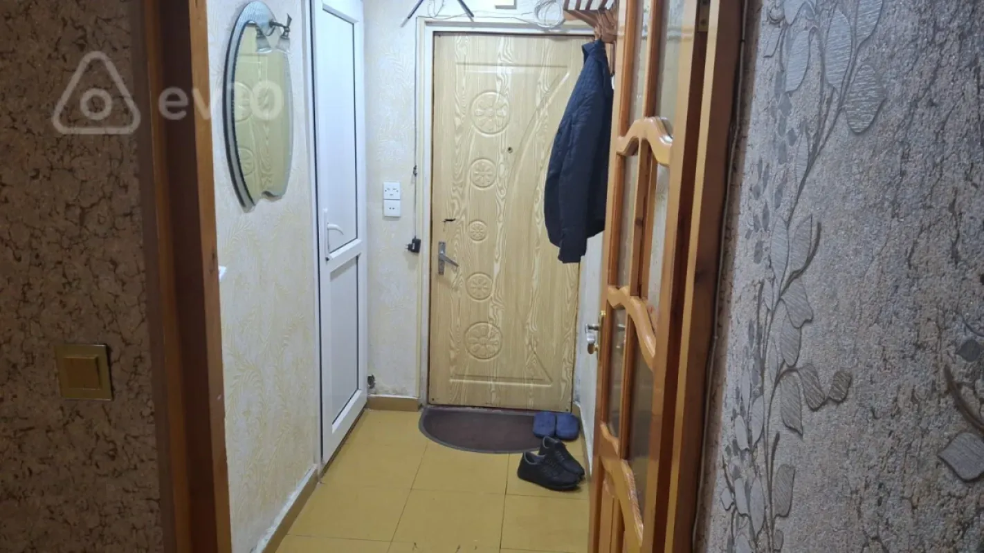 Kirayə verilir 3 otaqlı köhnə tikili 75 m²