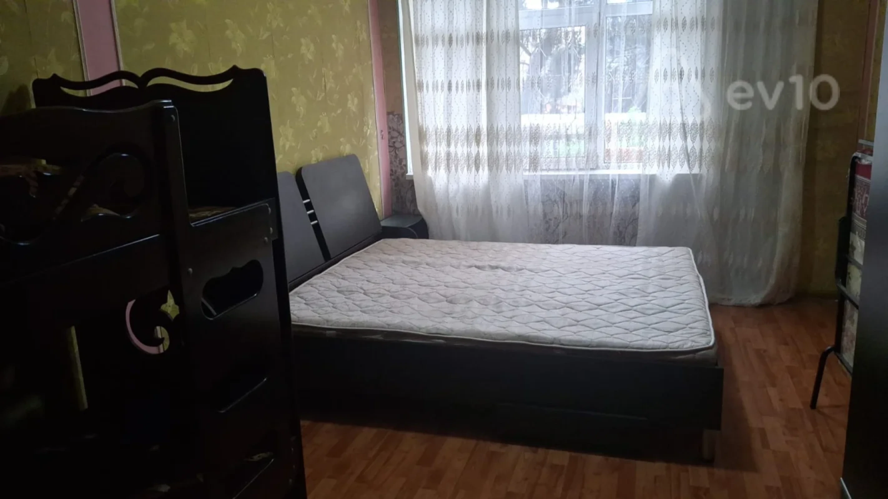 Kirayə verilir 3 otaqlı köhnə tikili 75 m²