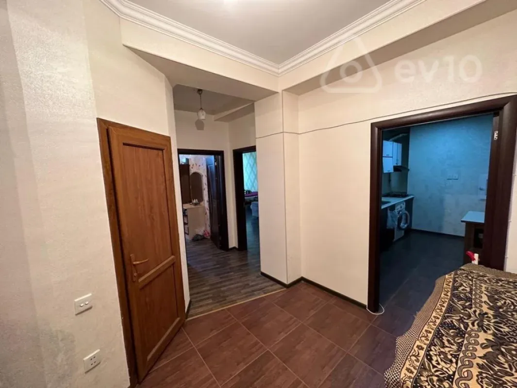 Kirayə verilir 2 otaqlı yeni tikili 68 m²