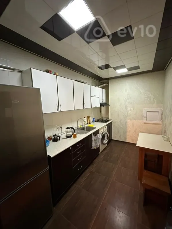 Kirayə verilir 2 otaqlı yeni tikili 68 m²