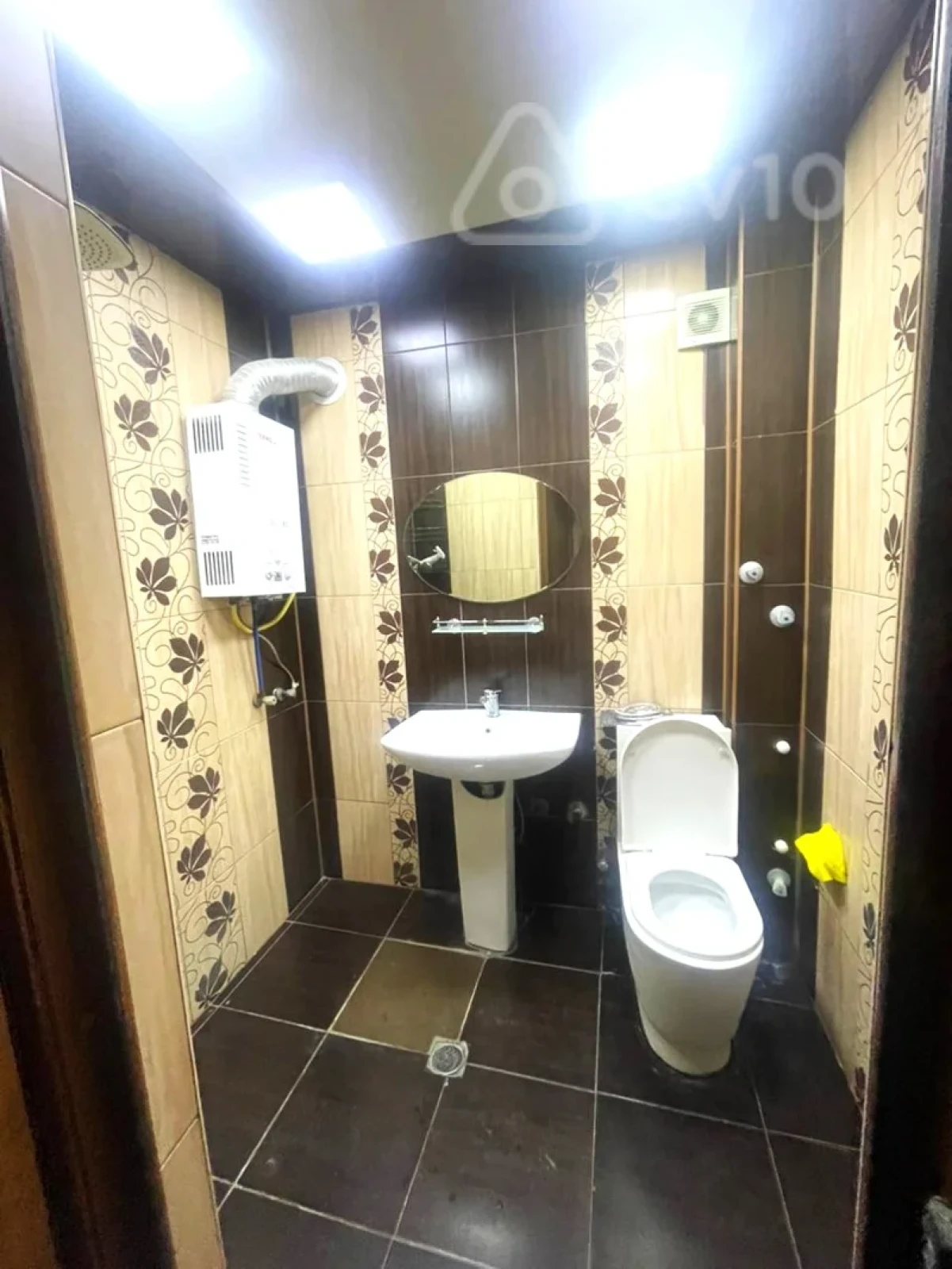 Kirayə verilir 2 otaqlı köhnə tikili 45 m²