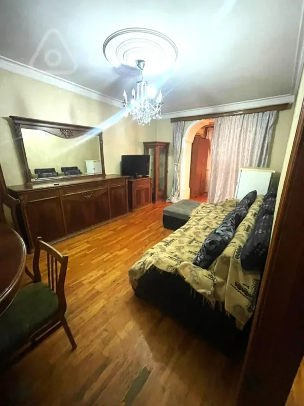 Kirayə verilir 2 otaqlı köhnə tikili 45 m²