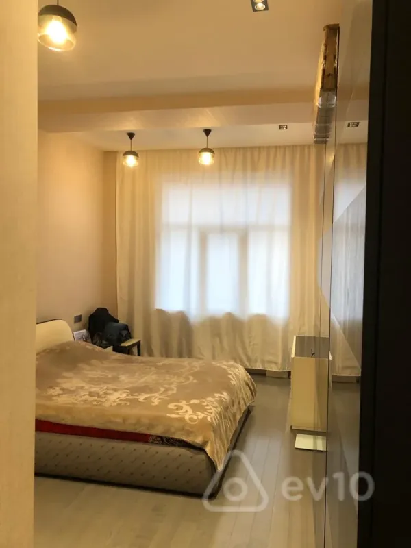 Satılır 4 otaqlı yeni tikili 202 m²