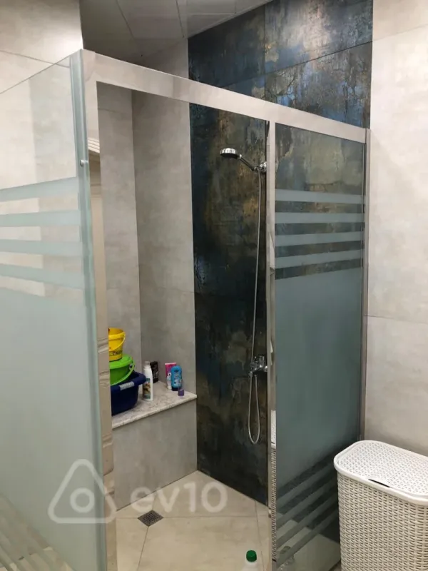 Satılır 4 otaqlı yeni tikili 202 m²